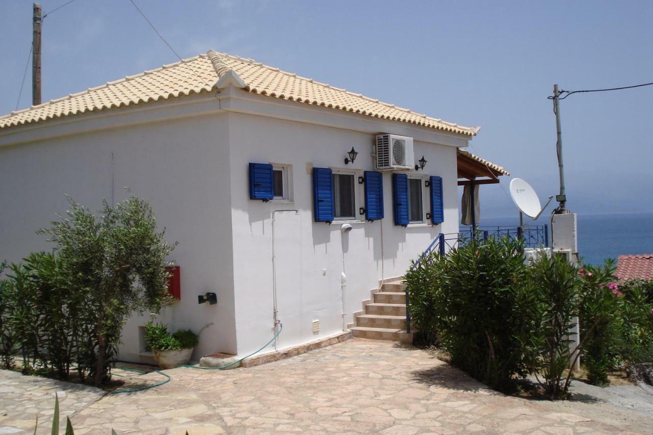 Villa Panorama Michalis Haikos Two Minutes Walk To The Beach Peroulia Kómboi Esterno foto